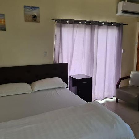 ג'ורג'טאון Oriental Suites מראה חיצוני תמונה